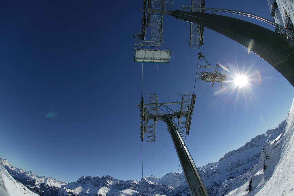 Hotel Des Alpes Champéry Buitenkant foto