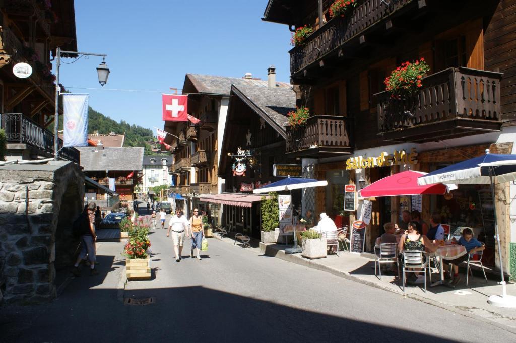 Hotel Des Alpes Champéry Buitenkant foto